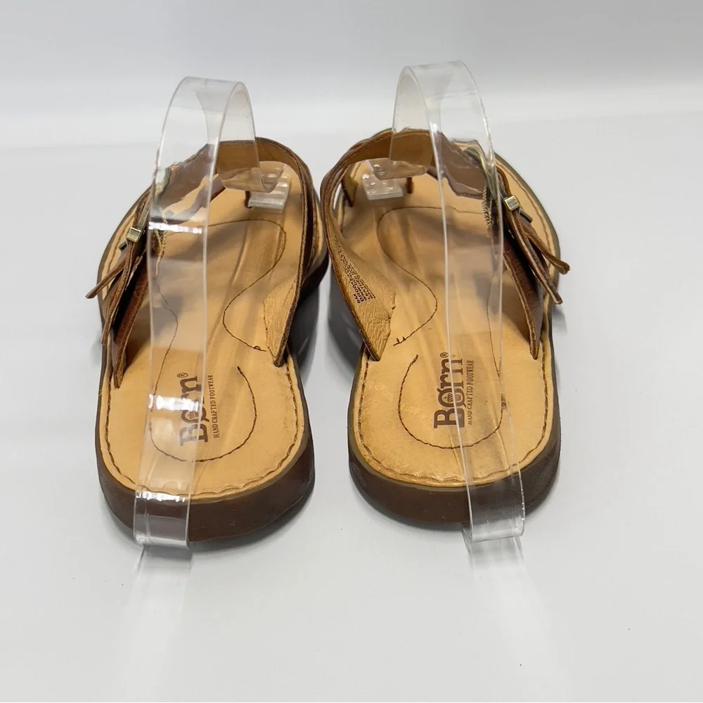 BORN size 8 Women’s Slip On Cross Toe Leather Strappy Summer Sandal